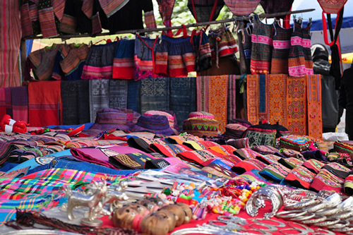 Đồ thổ cẩm, quà lưu niệm ý nghĩa