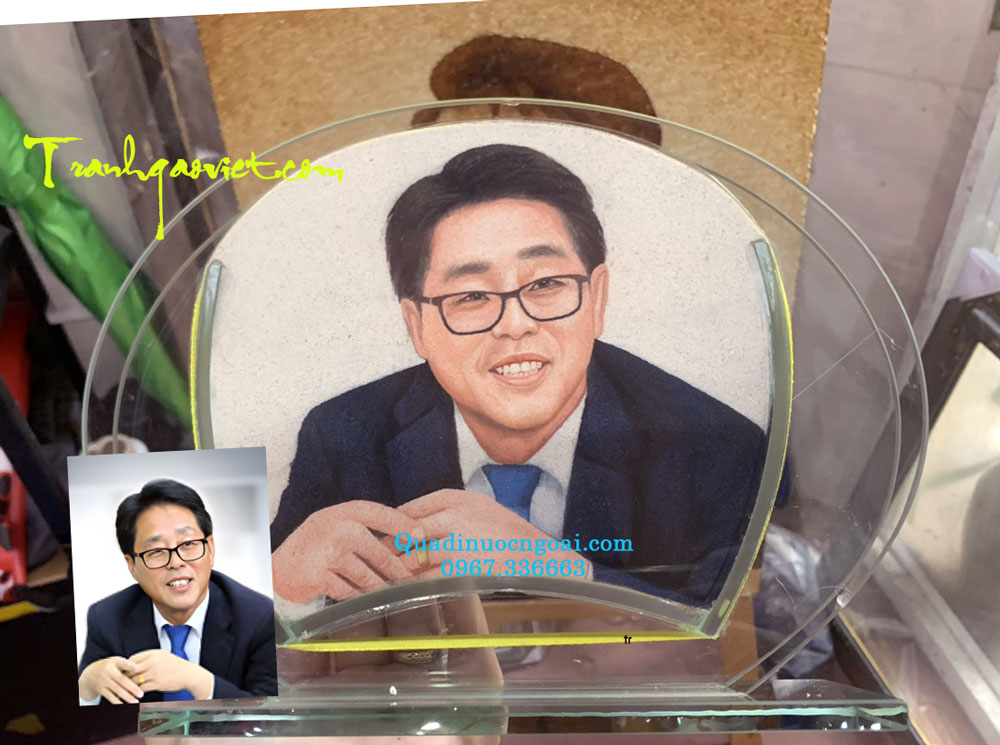 Tranh c&aacute;t ch&acirc;n dung 