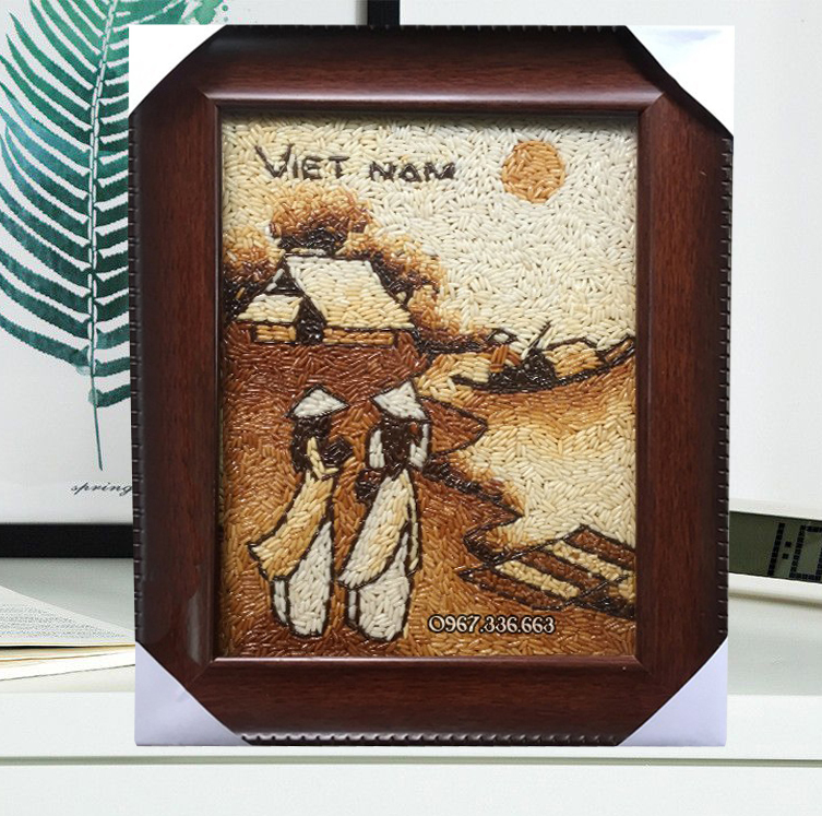 tranh để b&agrave;n c&ocirc; g&aacute;i &aacute;o d&agrave;i