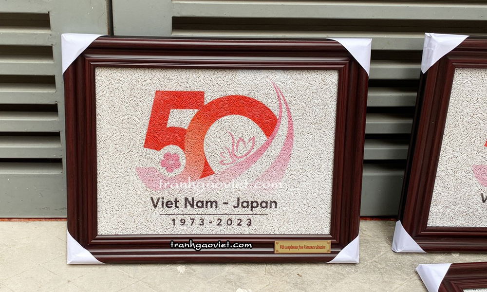 Quà tặng sự kiện 50 năm Vietnam Japan