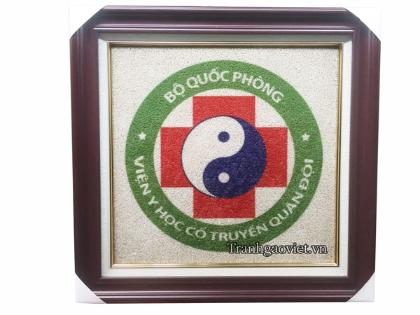 Logo viện y học cổ truyền qu&acirc;n đội tranh đặt của kh&aacute;ch l&agrave;m qu&agrave; tặng