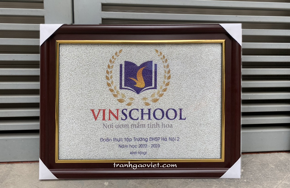 Tranh tặng nh&agrave; trường - Vinschool của đo&agrave;n thực tập trường SP II