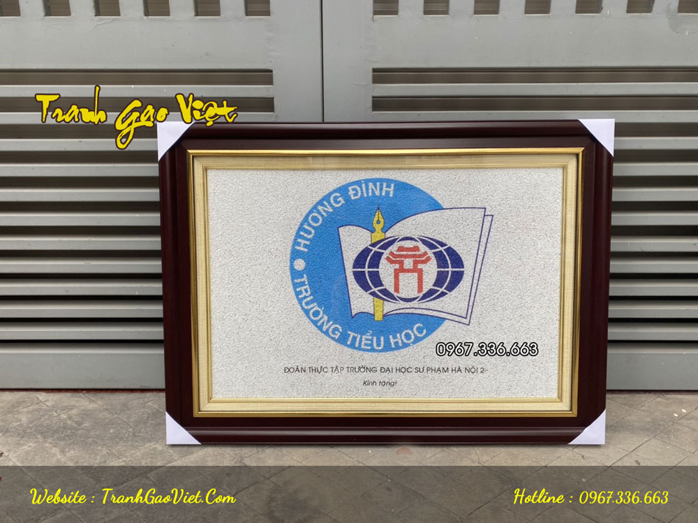 tranh gạo tặng nh&agrave; trường