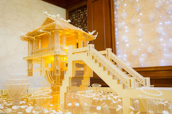 Ch&ugrave;a một cột từ tăm tre