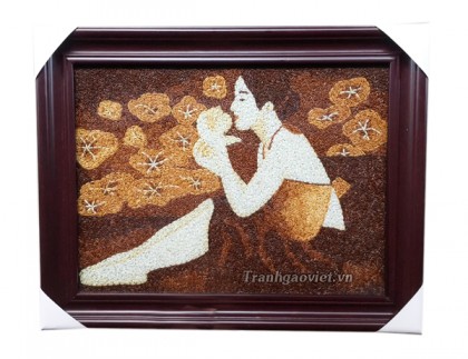 Tranh gạo thiếu nữ bên sen