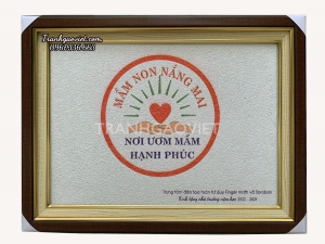 Logo Trường mầm non Nắng Mai