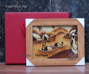 Tranh gạo để bàn cô gái áo dài